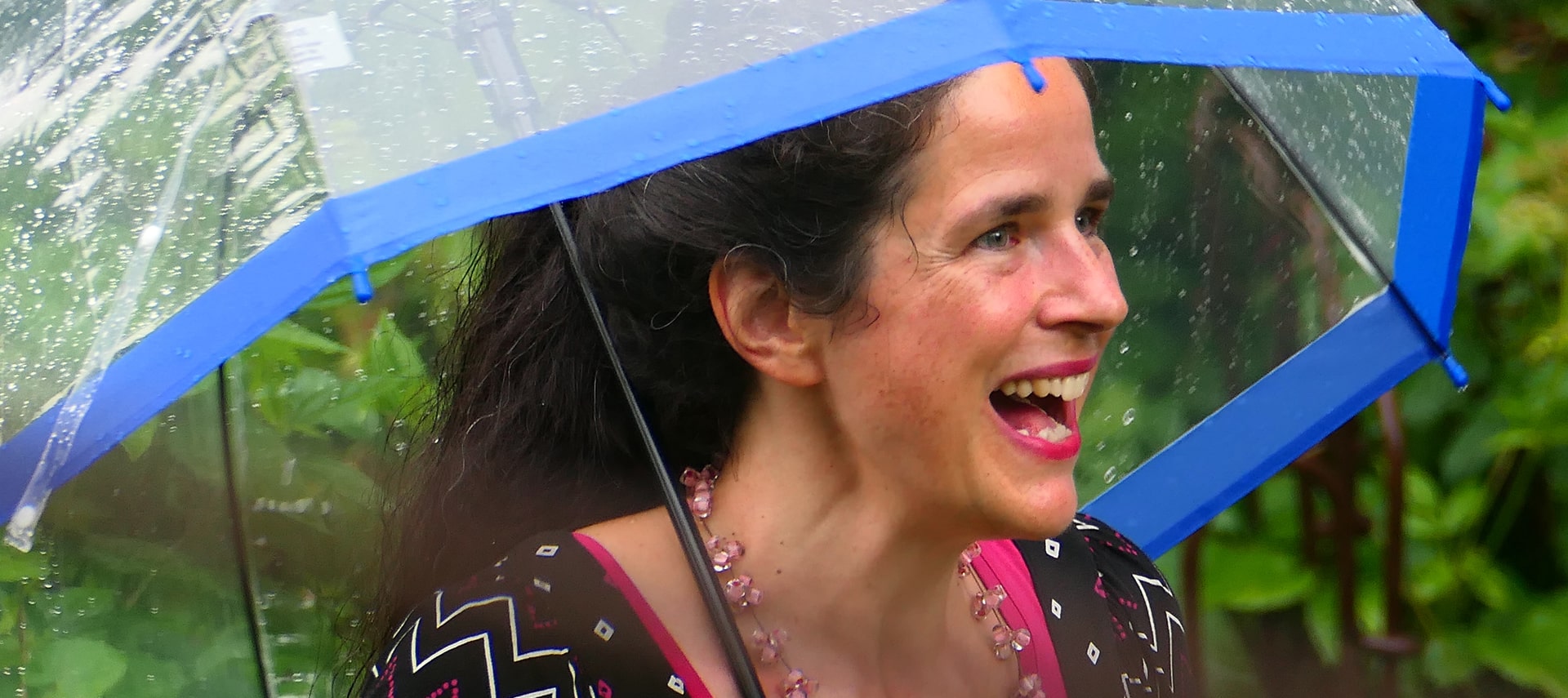 Babeete Dieterich - Wortkünstlerin, Sängerin, Performerin, Gesangspädagogin, Naturcoach Stuttgart